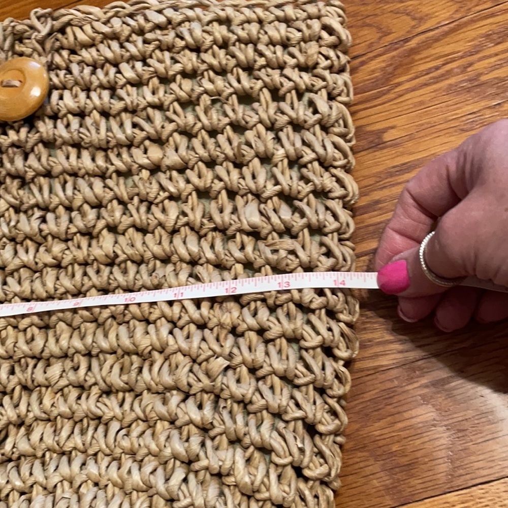 Straw Purse - Picture 7 of 10